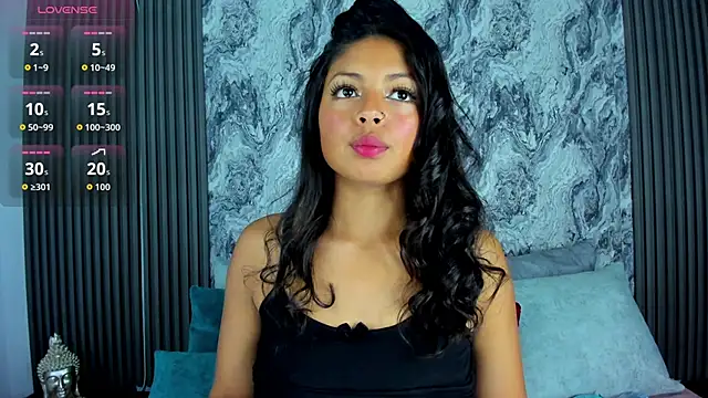 Snapshot of ashleythompson2025 chatting on 09/10/25, 12:37 ashleythompson2025 online show from 09/10/25, 12:37