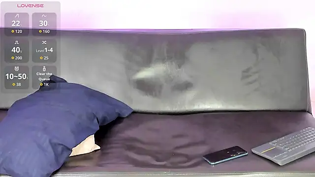 zarek lux online show from 04/17/26, 02:09