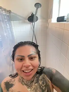 chicanachic13 online show from 04/12/26, 08:23