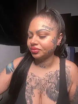 chicanachic13 online show from 10/17/25, 05:44