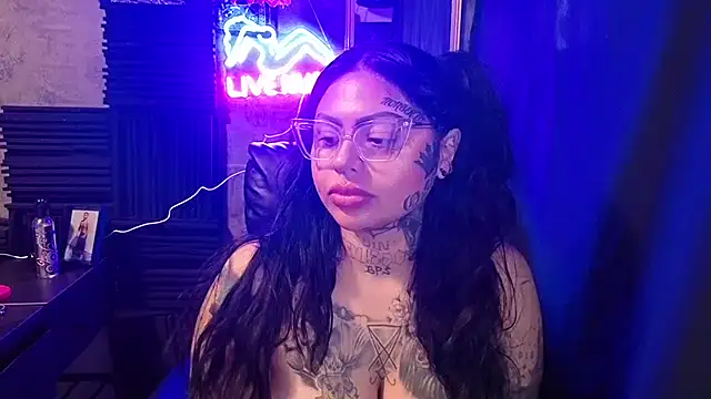 chicanachic13 online show from 12/13/25, 09:54