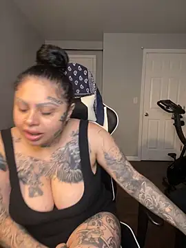 chicanachic13 online show from 10/03/25, 06:59