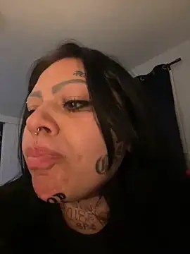 chicanachic13 online show from 11/22/25, 06:56