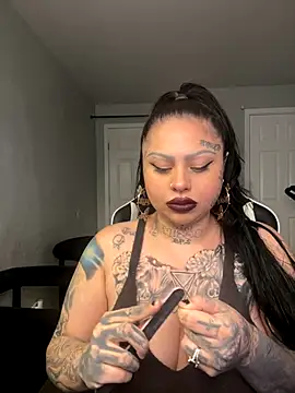 chicanachic13 online show from 09/26/25, 05:03