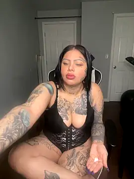 chicanachic13 online show from 10/08/25, 11:16