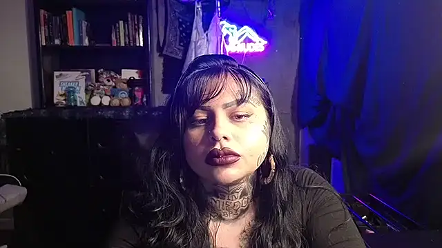 chicanachic13 online show from 03/11/26, 06:07