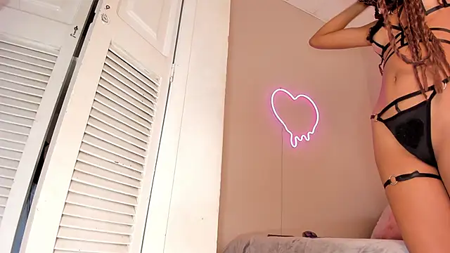  aleja x online show from 10/25/25, 11:42