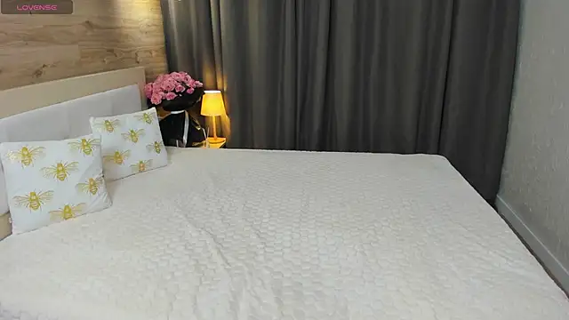 Babyy Lynaa online show from 10/10/25, 05:08