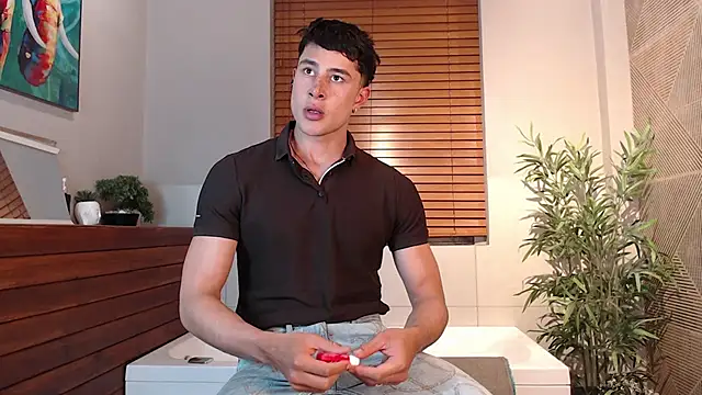 Snapshot of AustinJones_ chatting on 04/10/26, 07:10 AustinJones online show from 04/10/26, 07:10