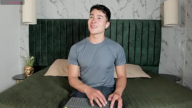 AustinJones  online show from 01/14/26, 09:18