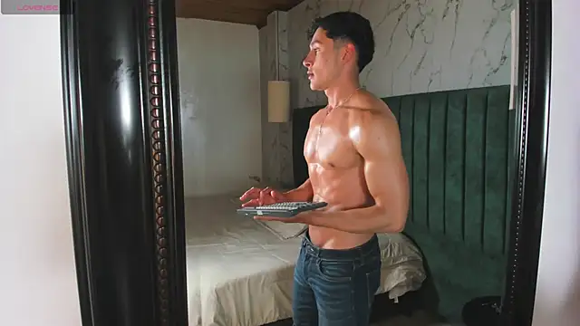 AustinJones  online show from 09/29/25, 08:14