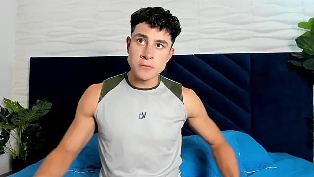 AustinJones  online show from 12/03/25, 07:13