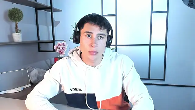 AustinJones  online show from 02/13/26, 07:14