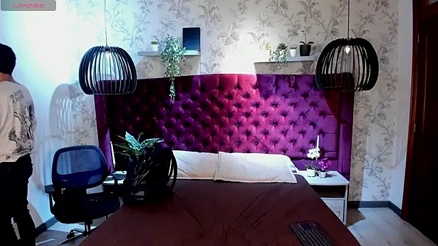 AustinJones  online show from 12/22/25, 07:25