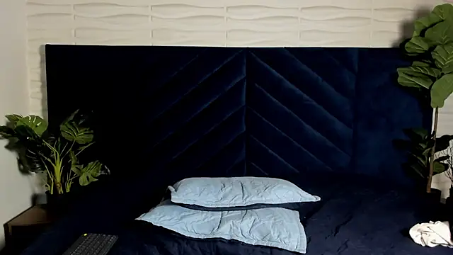 AustinJones  online show from 10/30/25, 02:10