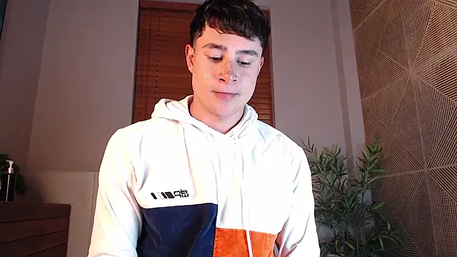 Snapshot of AustinJones_ chatting on 03/22/26, 03:57 AustinJones online show from 03/22/26, 03:57