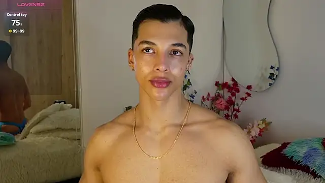 Snapshot of Troye_Williams chatting on 06/15/26, 10:37 Troye Williams online show from 06/15/26, 10:37