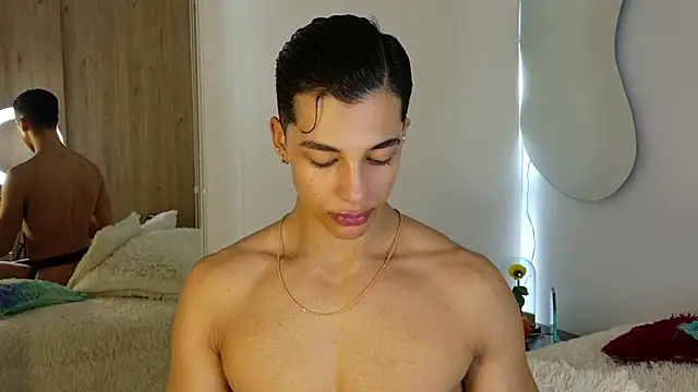 Snapshot of Troye_Williams chatting on 04/10/26, 01:18 Troye Williams online show from 04/10/26, 01:18