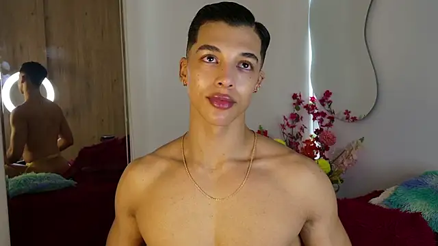 Snapshot of Troye_Williams chatting on 03/24/26, 12:49 Troye Williams online show from 03/24/26, 12:49