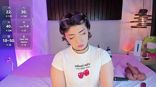 Creamy Angelo online show from 02/17/26, 12:57