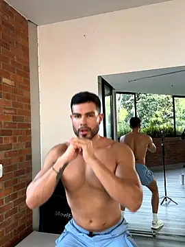 ZarekFox online show from 11/17/25, 09:30