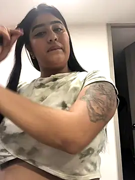 Miia Parker online show from 11/19/25, 12:49