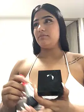 Miia Parker online show from 12/17/25, 12:54