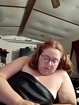 XEmoxkittyx online show from 02/15/26, 05:19