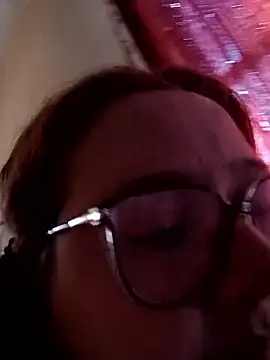 XEmoxkittyx online show from 02/08/26, 07:00