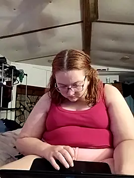 XEmoxkittyx online show from 02/22/26, 05:47