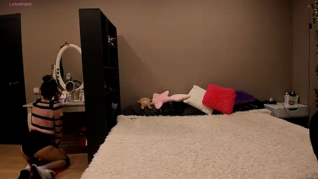 MoanaQliphoth online show from 12/21/25, 05:14