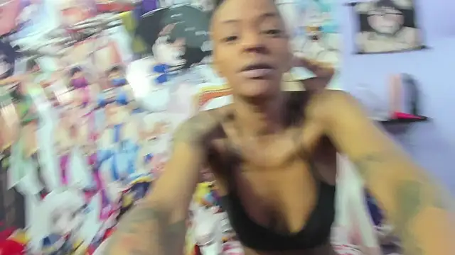 Shantall ks online show from 11/18/25, 02:59