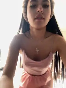 Victoria alson online show from 11/05/25, 01:03