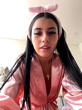 Victoria alson online show from 11/03/25, 02:53