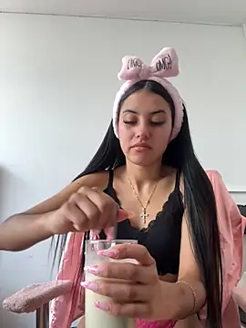 Victoria alson online show from 11/12/25, 03:16