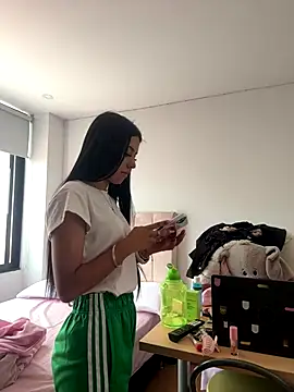 Victoria alson online show from 11/18/25, 05:05