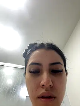 Victoria alson online show from 10/20/25, 01:33