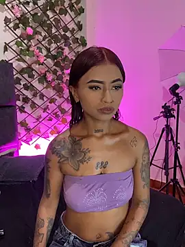 Dirty isabella18 online show from 05/07/26, 07:17