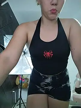 SirenRouge 69 online show from 04/16/26, 09:39