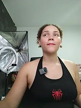 SirenRouge 69 online show from 04/16/26, 07:47