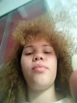 SirenRouge 69 online show from 12/18/25, 09:40