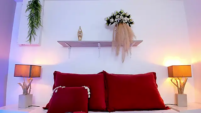 Snapshot of LuciaBenett_ chatting on 11/03/25, 06:55 LuciaBenett online show from 11/03/25, 06:55