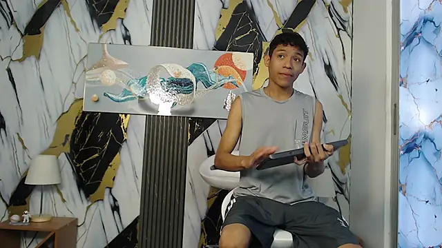 BEAUTY BOYS1 online show from 02/21/26, 07:16