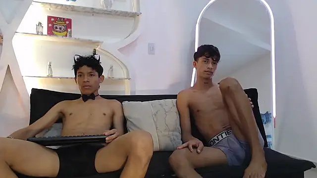 BEAUTY BOYS1 online show from 10/15/25, 07:16