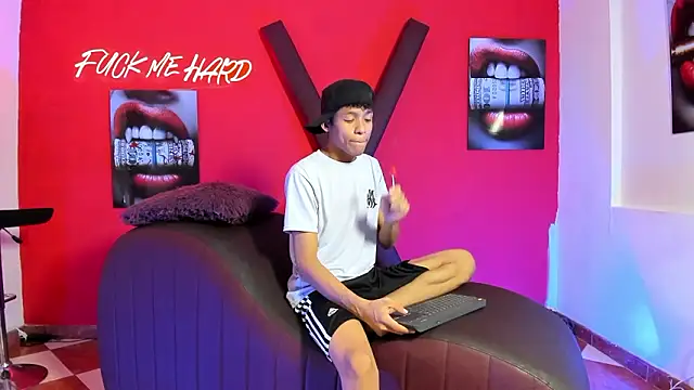 BEAUTY BOYS1 online show from 03/09/26, 07:06