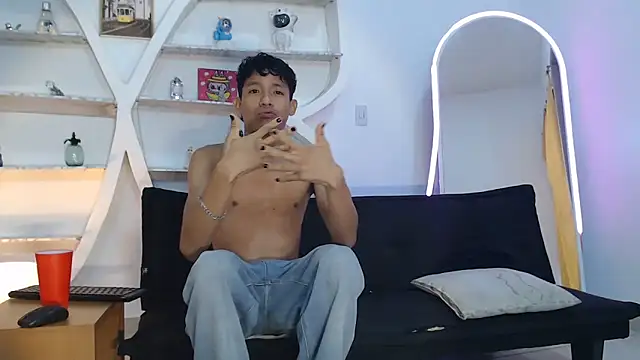 BEAUTY BOYS1 online show from 10/09/25, 11:55