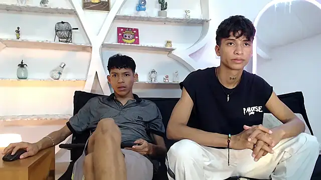 BEAUTY BOYS1 online show from 09/23/25, 07:15