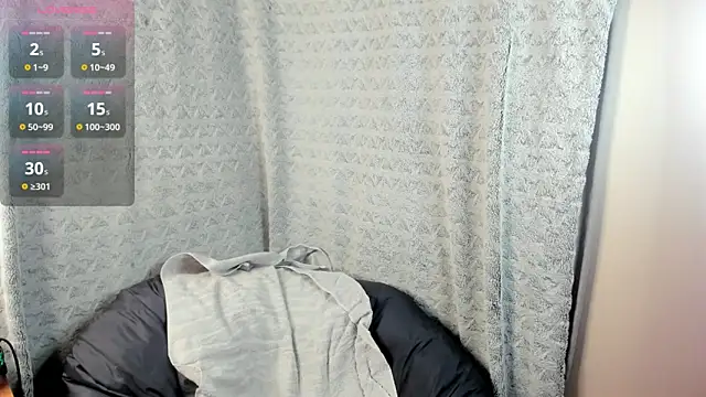 MiaLores online show from 12/17/25, 09:03