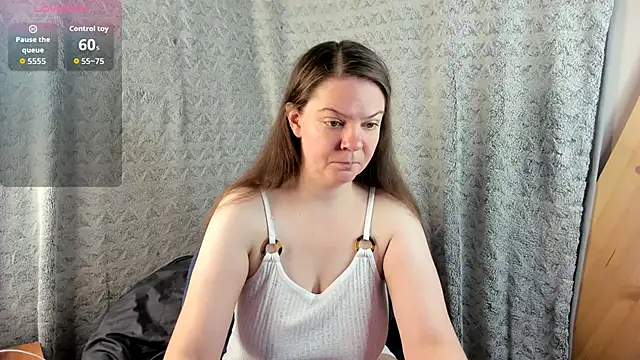 MiaLores online show from 11/18/25, 08:06