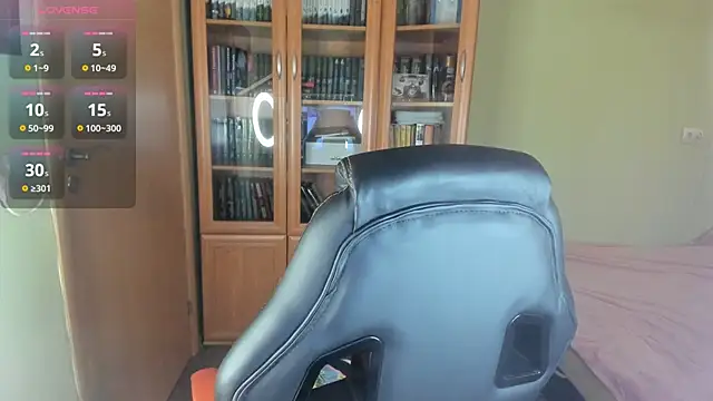 MiaLores online show from 04/12/26, 10:07